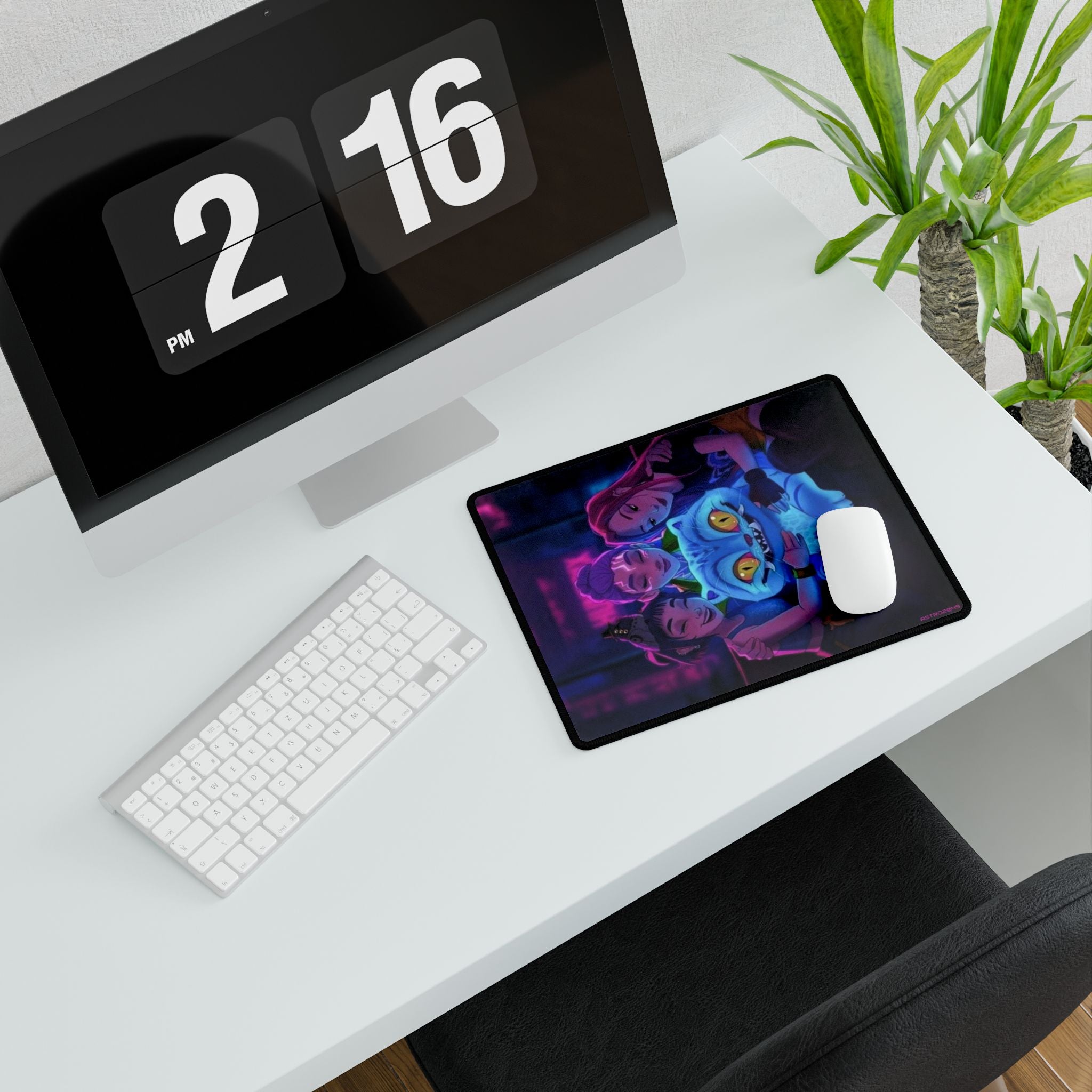 KPop Demon Hunters - HUNTRIX - Vibrant Desk Mat for Gamers, Colorful Mouse Pad, Gaming Desk Accessory, Decorative Office Mat, Fun Desk Decor