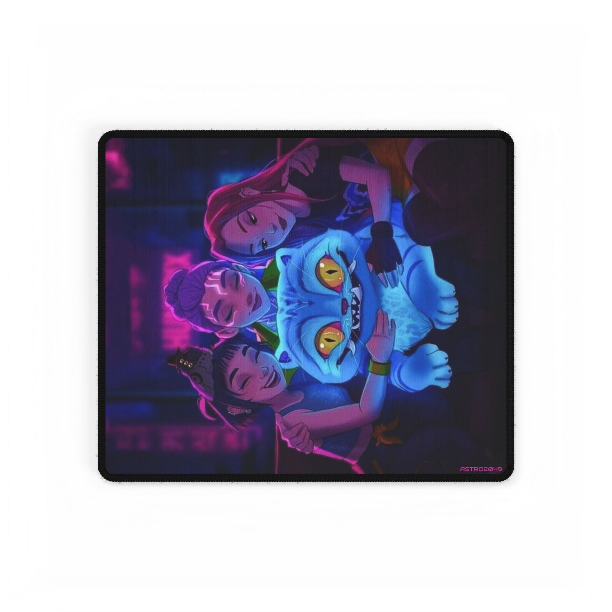 KPop Demon Hunters - HUNTRIX - Vibrant Desk Mat for Gamers, Colorful Mouse Pad, Gaming Desk Accessory, Decorative Office Mat, Fun Desk Decor
