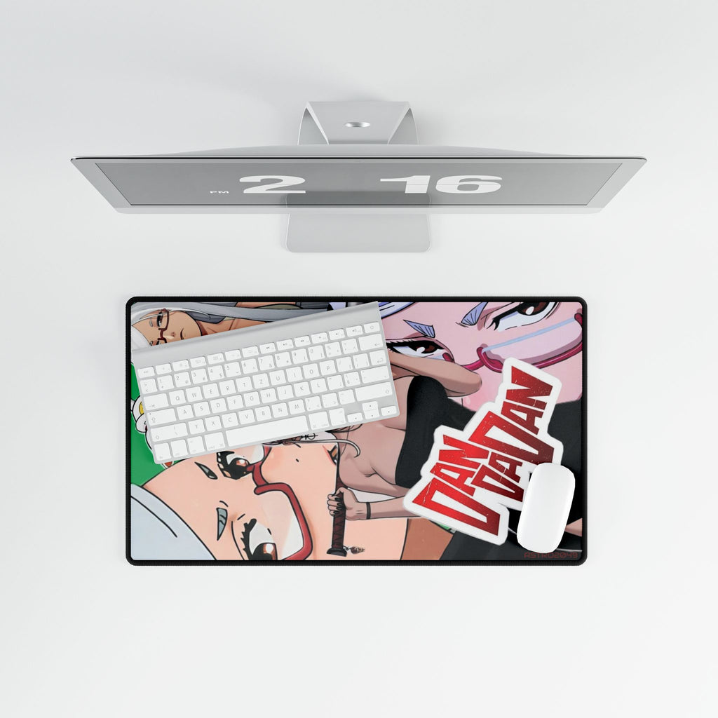 DANDADAN: Seiko Ayase - Edgy Anime Desk Mat - Gamer Mouse Pad, Home Office Decor, Unique Gift for Gamers, Office Supplies, Dandadan Design